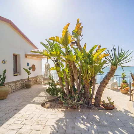 Gorgeous In Ciotta With House Sea View Feriehus Torre di Gaffe