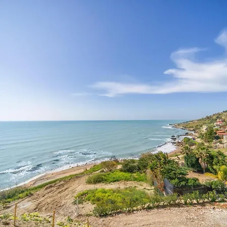 Holiday home Gorgeous In Ciotta With House Sea View