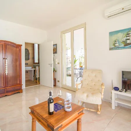 Gorgeous In Ciotta With House Sea View Torre di Gaffe