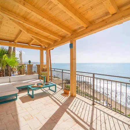 Gorgeous In Ciotta With House Sea View Holiday home Torre di Gaffe