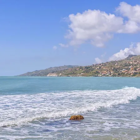 Gorgeous In Ciotta With House Sea View Holiday home